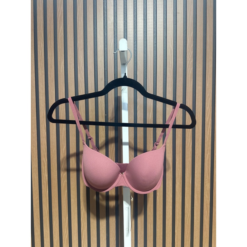 SKIMS NWT Fits Everybody T-shirt Bra - Size 32D
